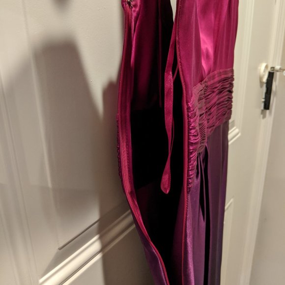 Beautiful two-toned cocktail dress - Picture 3 of 5